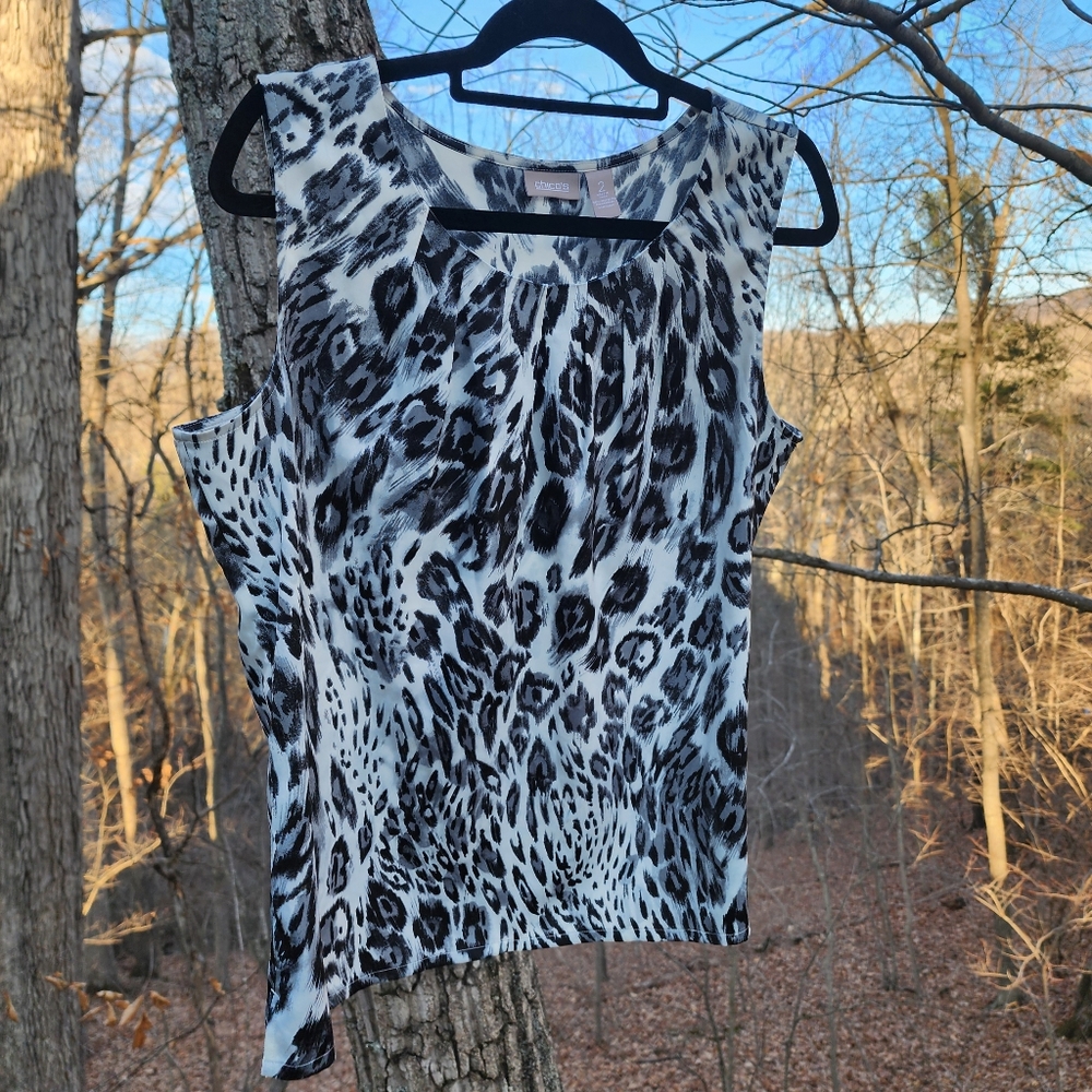 Leopard Print Sleeveless Top
